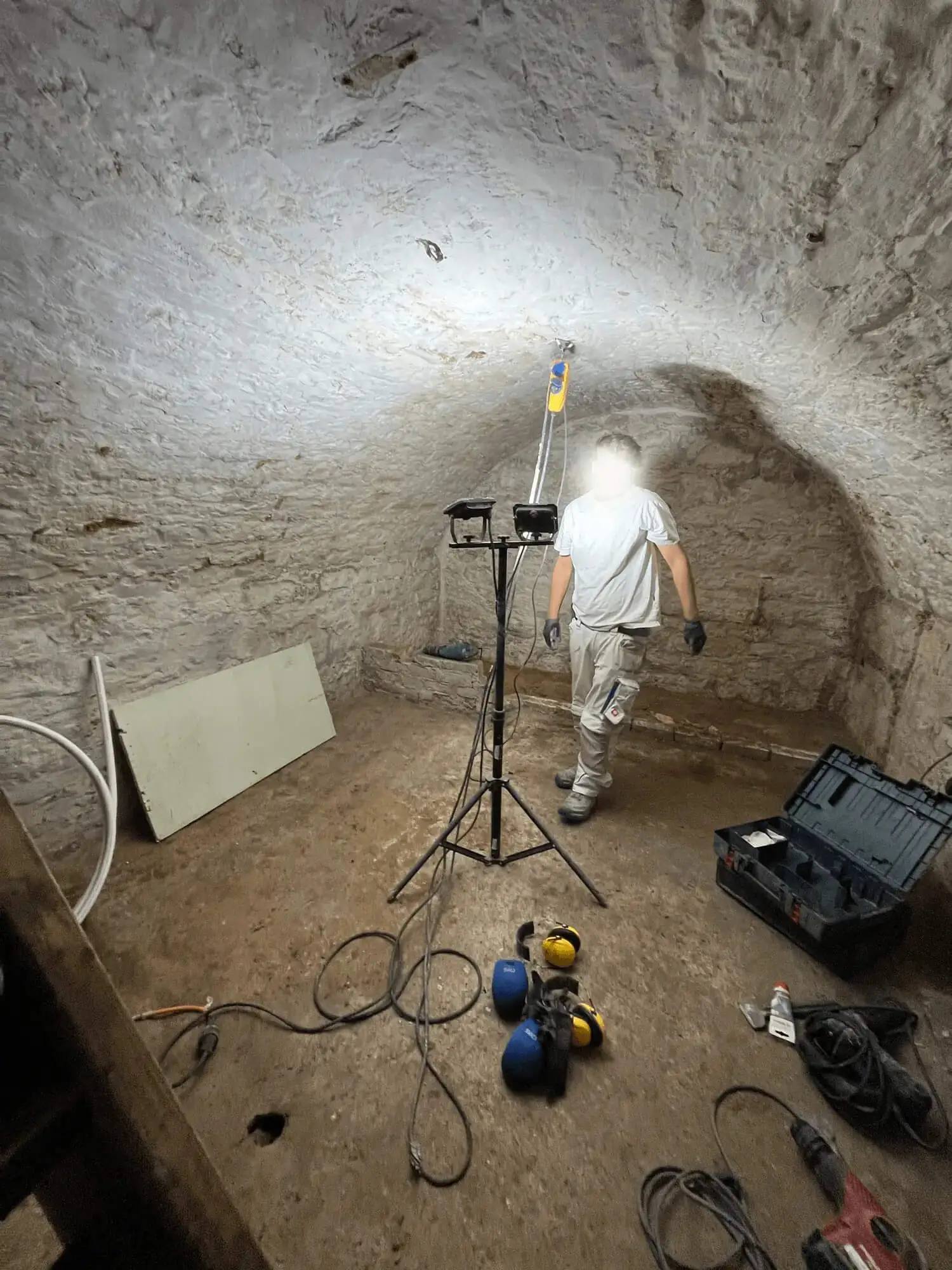 Keller vorher - Sanierung Köln